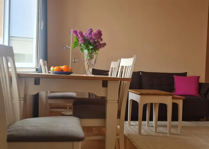 Rehouse, Vilniaus 45 Вильнюс